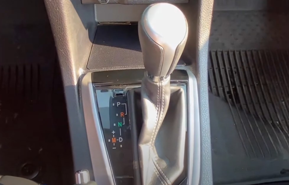 Toyota Camry gear shifter in "park"position