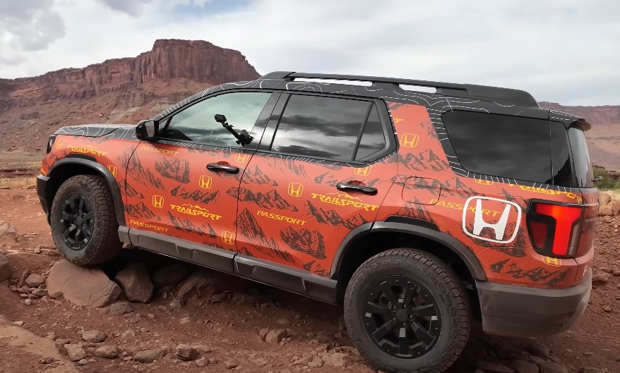 Honda Passport Trailsport during off-roading 