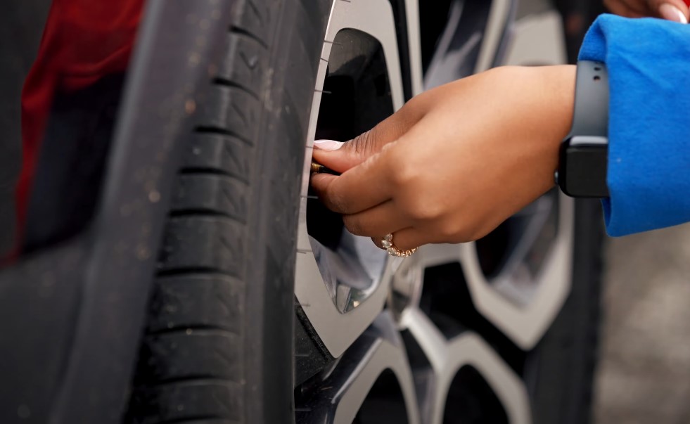 Checking tire pressure