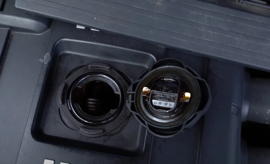 Close up view of oil filler cap